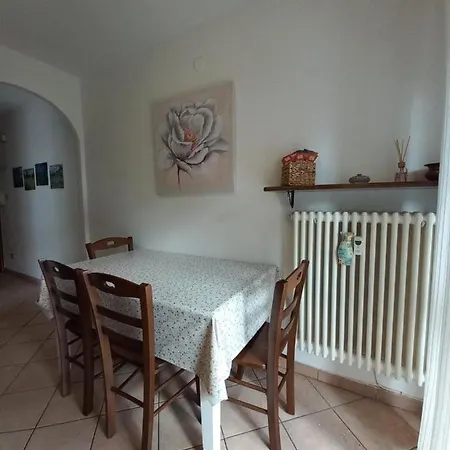 شقة Appartamento Aosta *