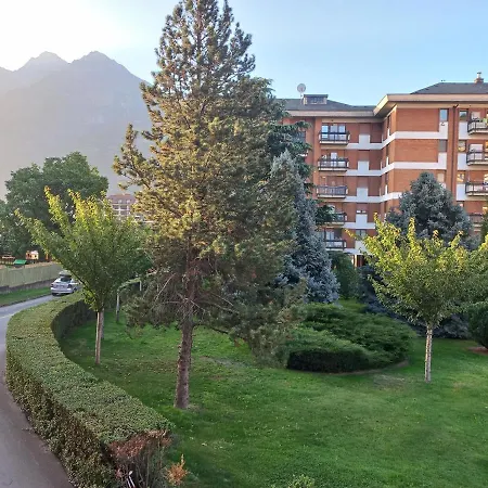 Appartamento Aosta شقة *