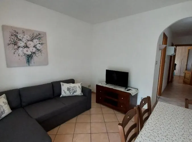 Appartamento Aosta Apartament *