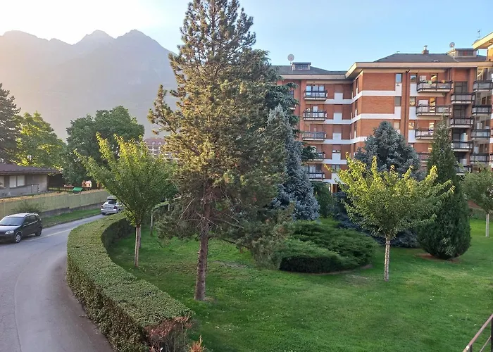 Appartamento Aosta شقة *